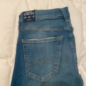NWT Hollister Skinny Jeans 30x32